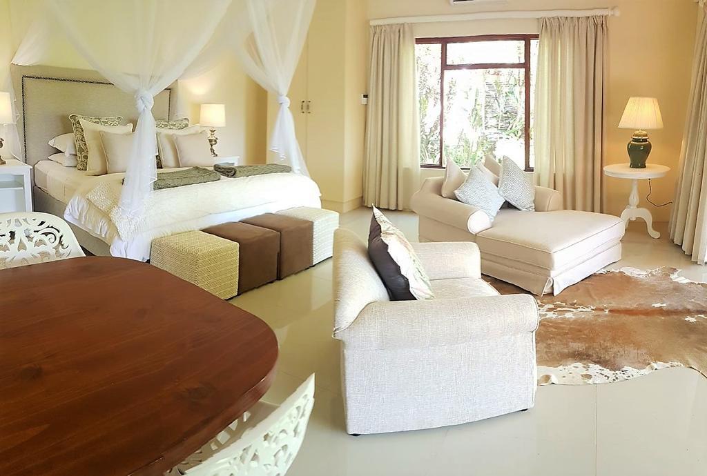 Umlambo River Lodge Kirkwood Exterior photo